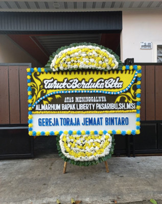 Papan Bunga Duka di Bendan Ngisor